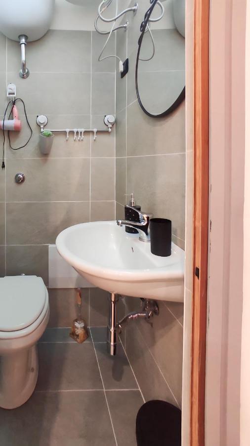 Apartamento Tra Il Bosco E L'Orto Nápoles Exterior foto