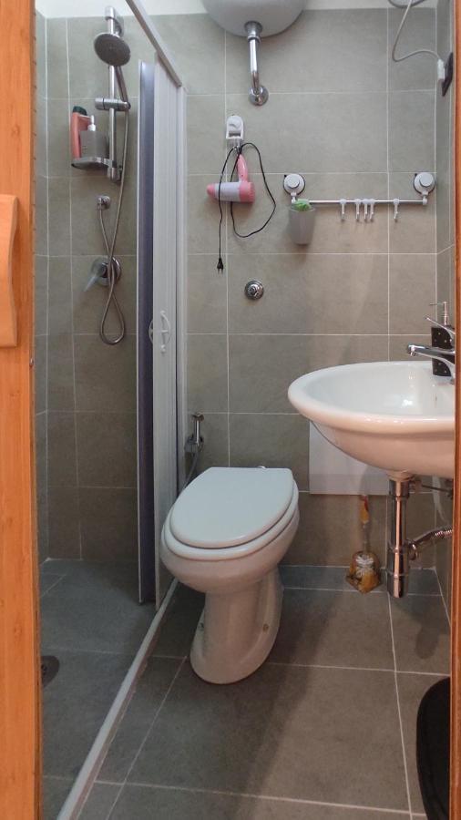 Apartamento Tra Il Bosco E L'Orto Nápoles Exterior foto